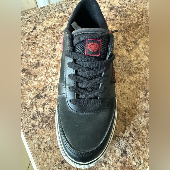 C1rca Skate Shoes, Size 7 (37.0) - Picture 2 of 7